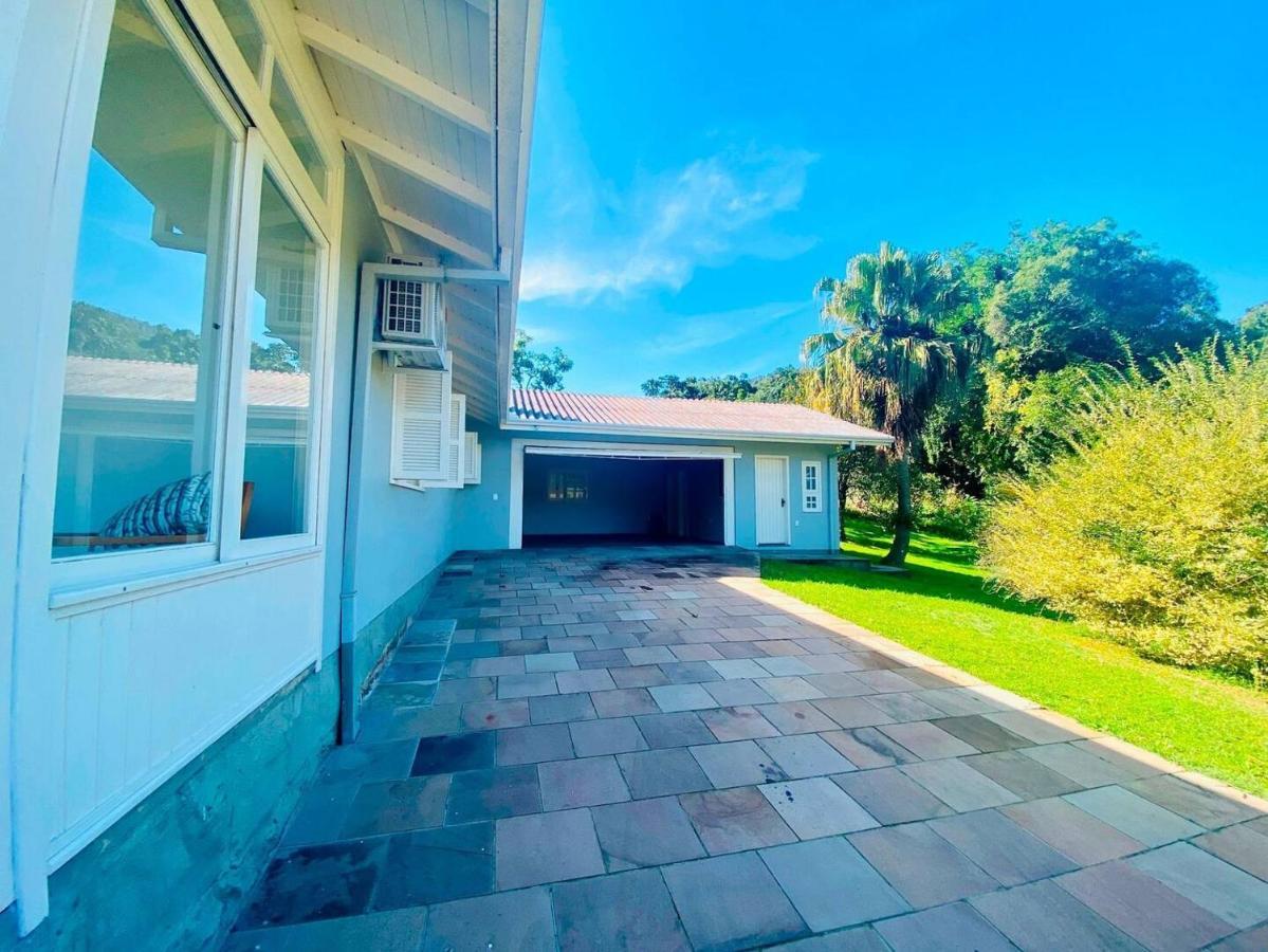 Casa ampla e aconchegante em Gramado Exterior foto